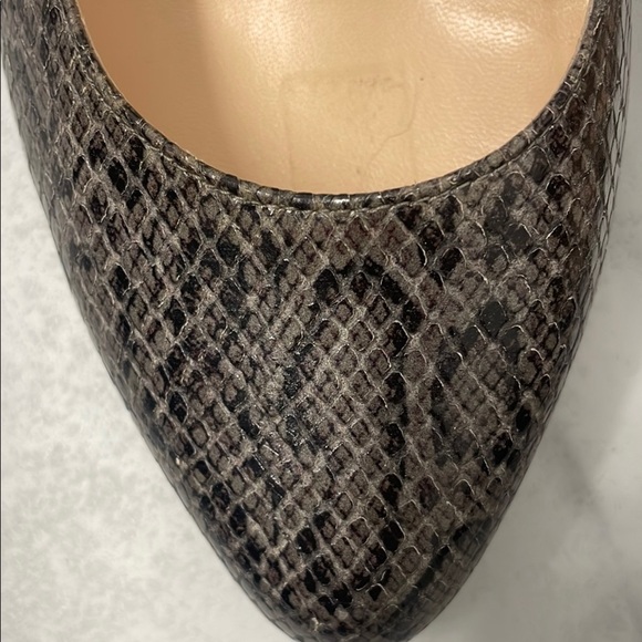 Cole Haan Women's Platform Dark Grey Snake Skin Pumps - Picture 4 of 11